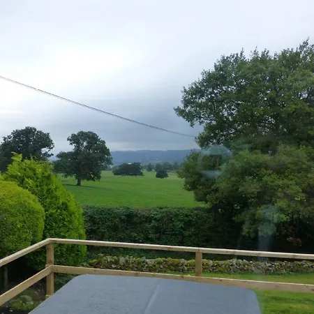 Meadow Croft Cottage, Hillcroft Park, * Pooley Bridge